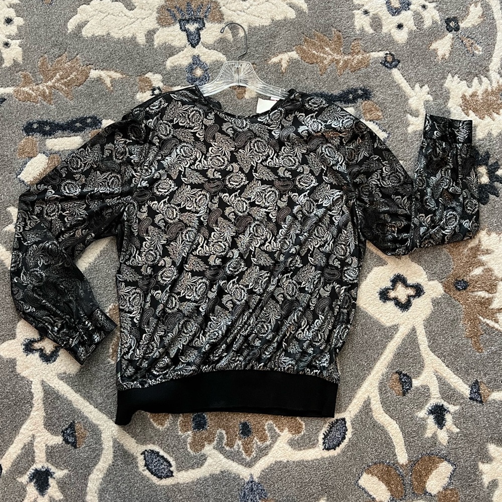 Vintage - 80s - Black and White Floral Blouse